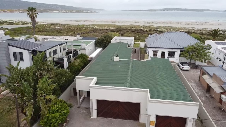 4 Bedroom Property for Sale in Middedorp Western Cape